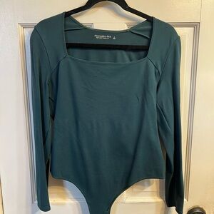 Abercrombie Longsleeve Squareneck Bodysuit